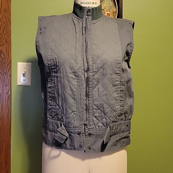 Santa Cruz size M, Cargo Vest - Picture 1 of 4
